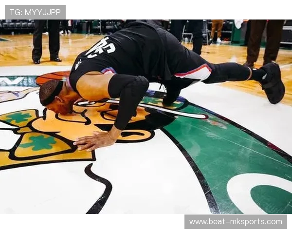 皮尔斯季后赛英雄闪耀登场， legacy 再续传奇篇章